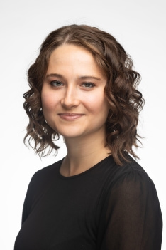 Ivana Bajic Headshot